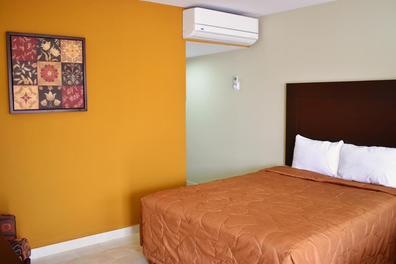 El Camino Hotel & Suites Heroica Caborca Esterno foto