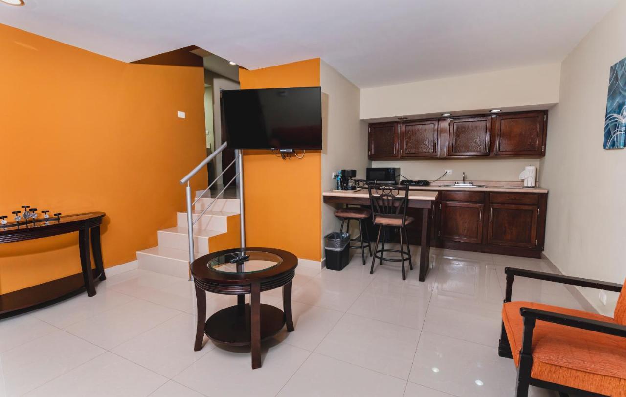 El Camino Hotel & Suites Heroica Caborca Esterno foto