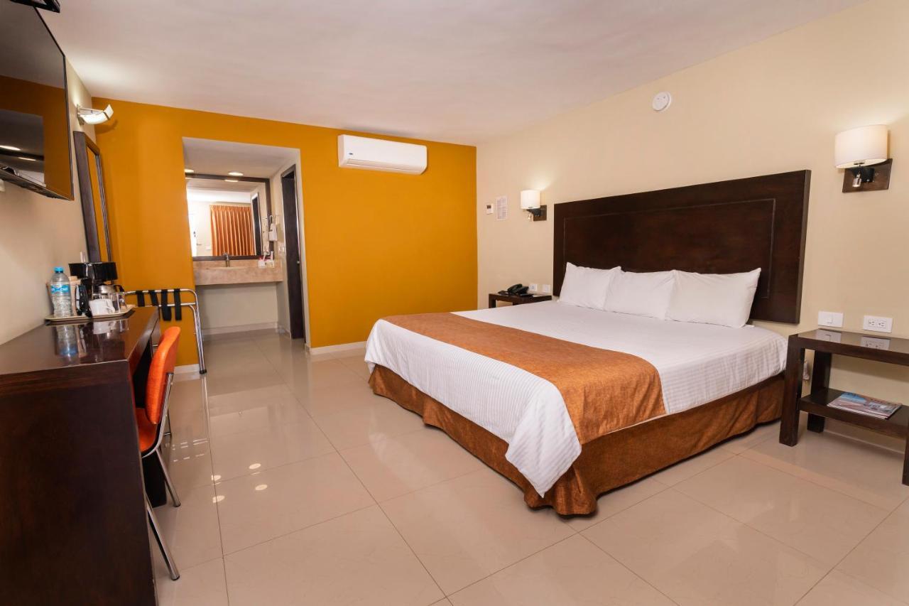 El Camino Hotel & Suites Heroica Caborca Esterno foto