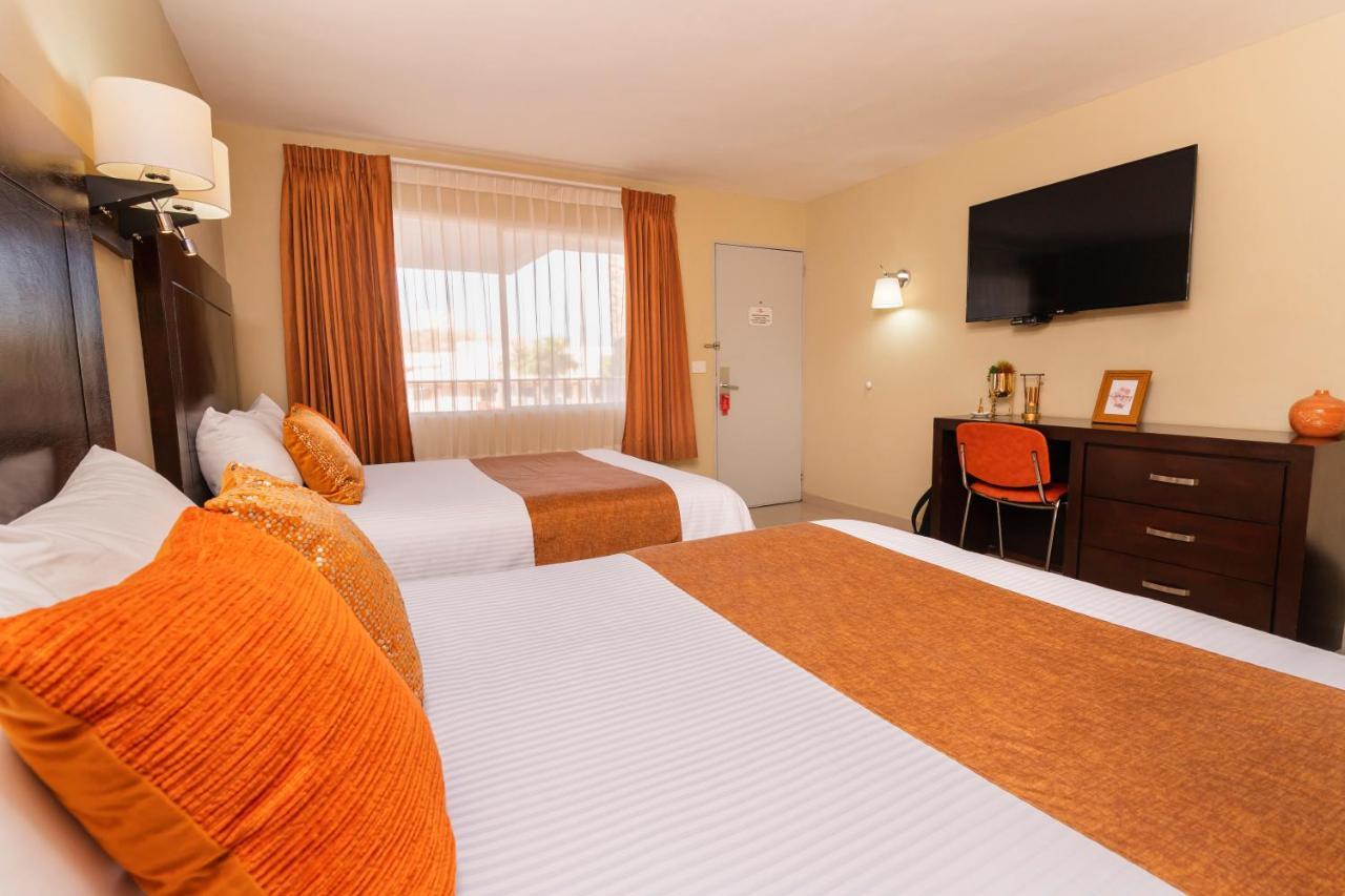 El Camino Hotel & Suites Heroica Caborca Esterno foto